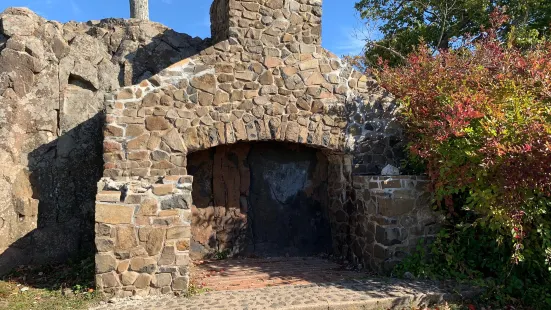 Heublein Tower