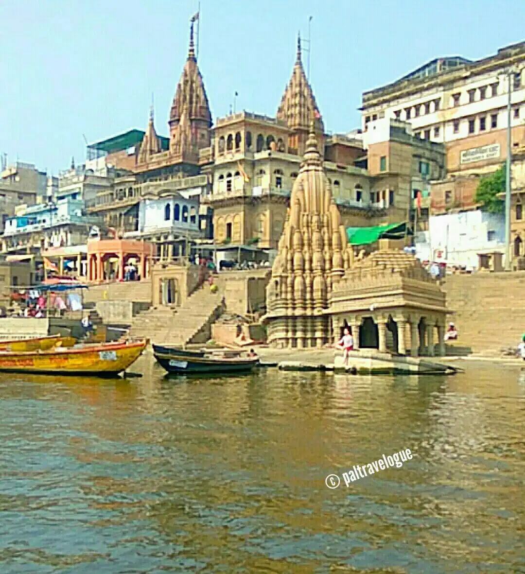 Hotels near Scindia Ghat