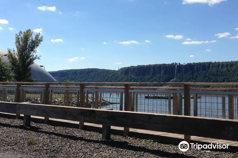 MacEachron Waterfront Park