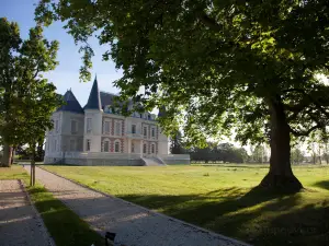 Castle Lamothe-Bergeron