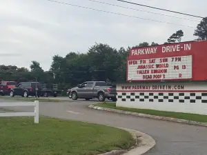 Parkway Drive-In Theatre