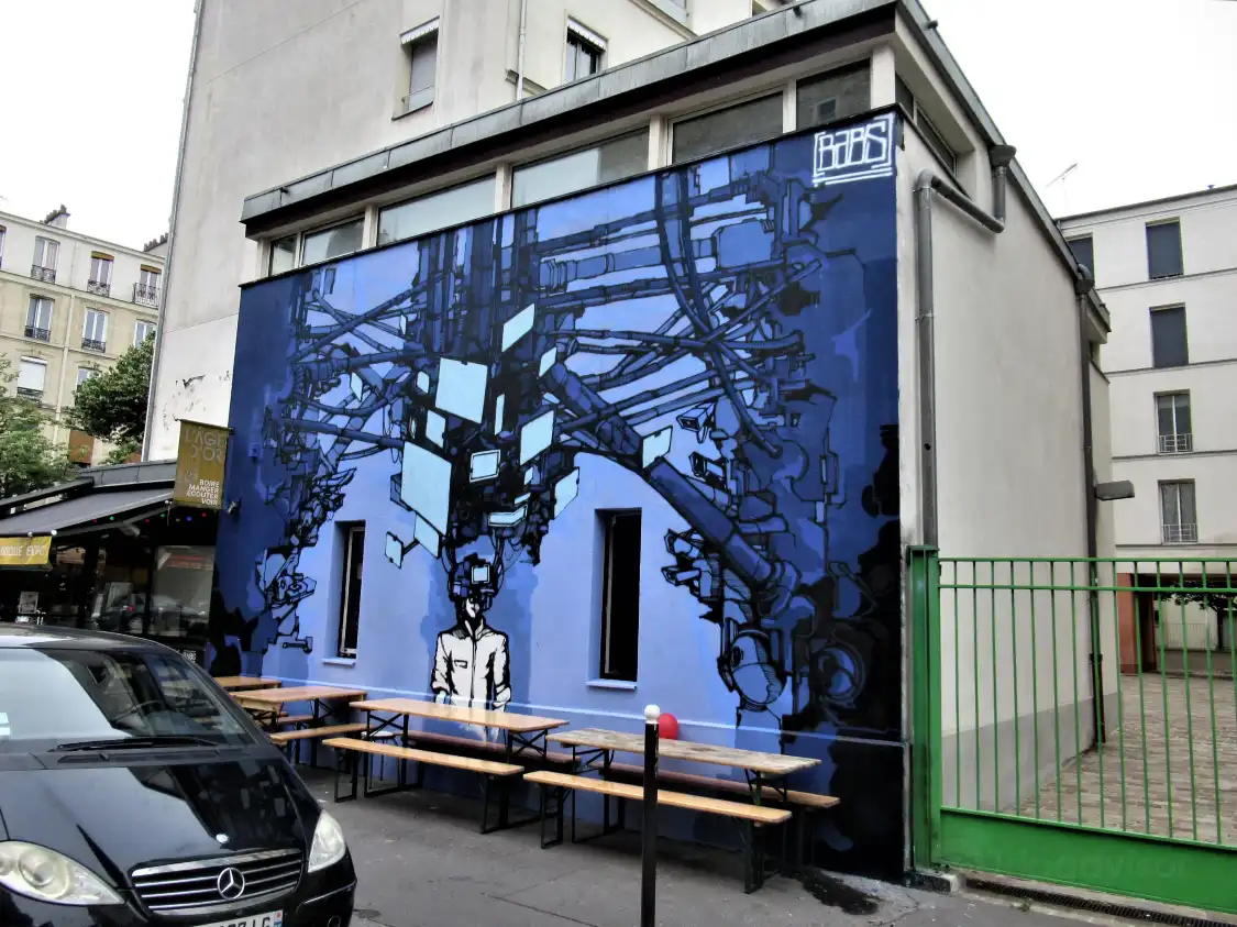 Hotel dekat Fresque "Monde connecté"