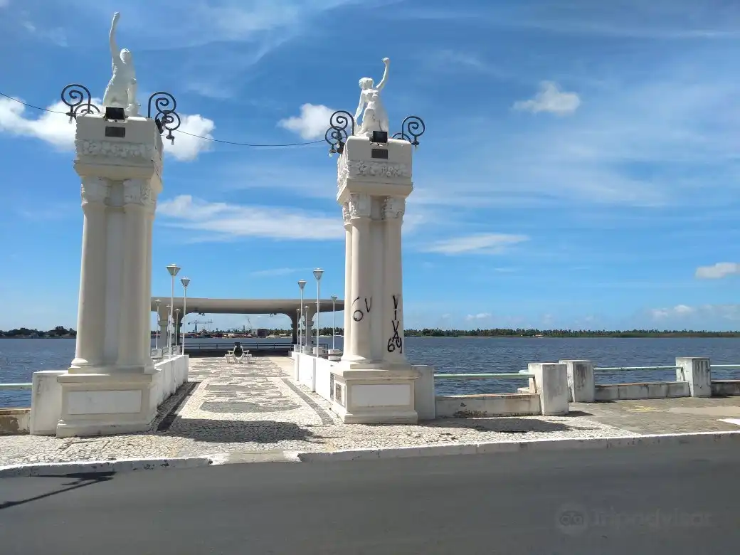 Hotels near Ponte do Imperador