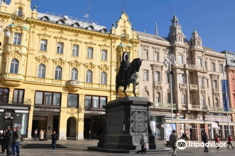 Ban Josip Jelačić Statue