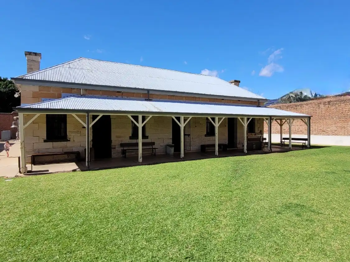 Hotels near Old Dubbo Gaol