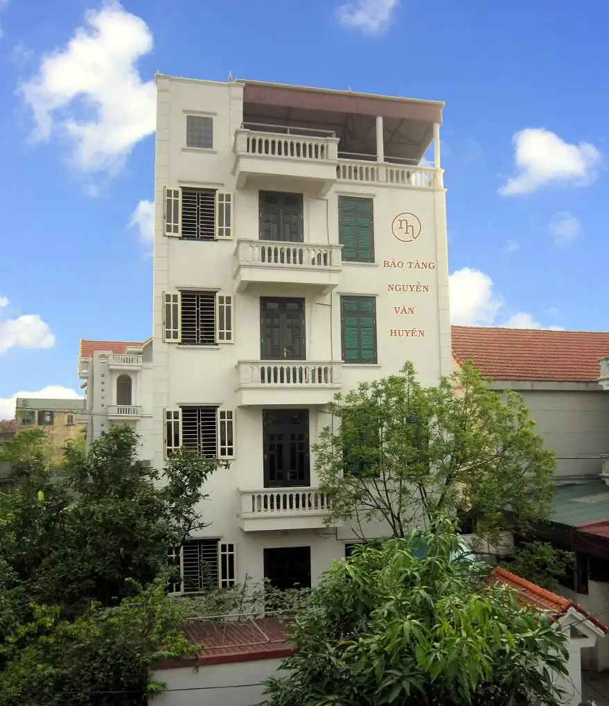 Hotel in zona Nguyen Van Huyen Museum