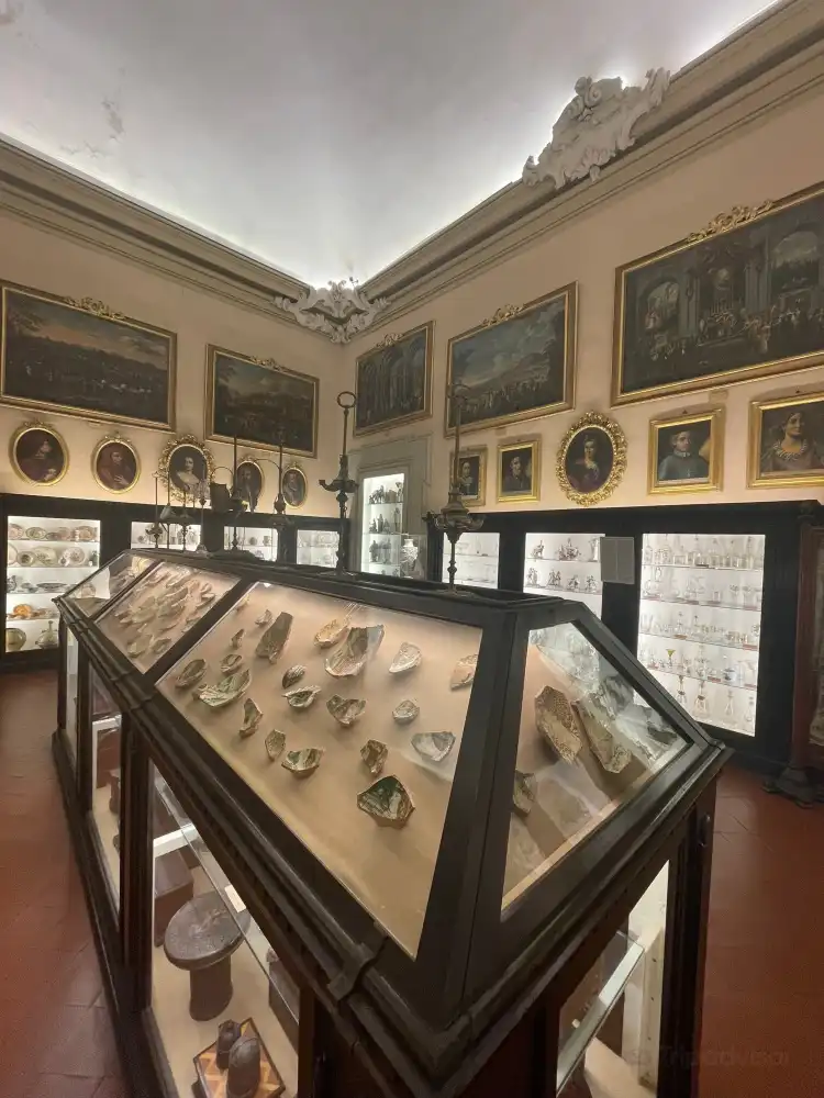 Hotels near Museo Davia Bargellini