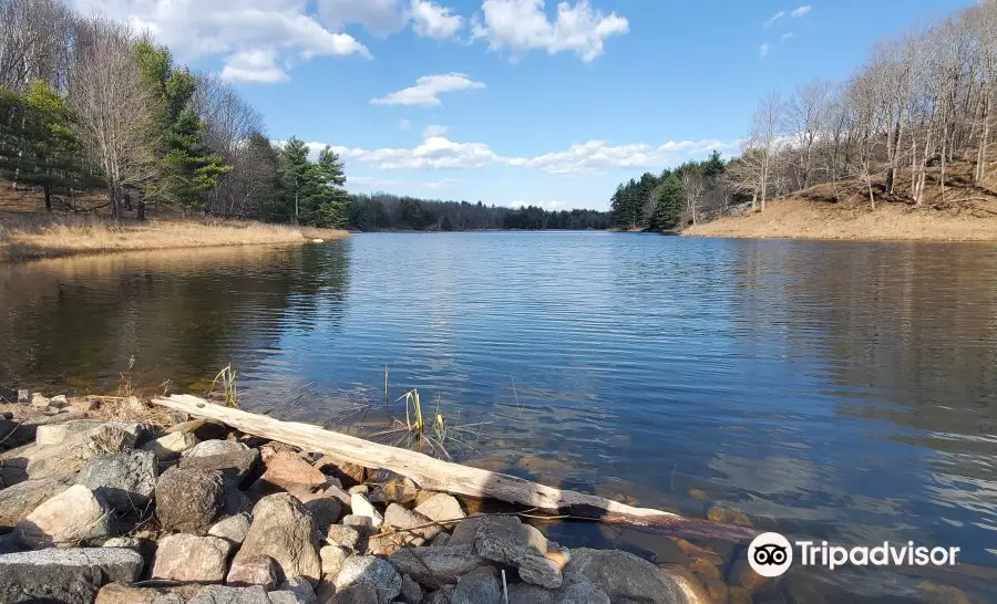 Frontenac Provincial Park