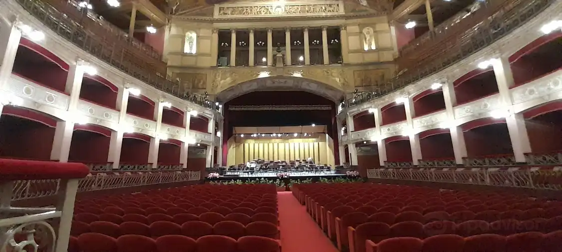 Hotels near Teatro Politeama Garibaldi