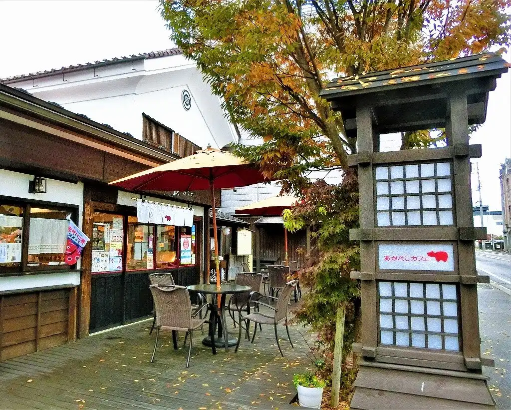 Hotels near Nanokamachidori