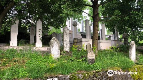 Alifakovac cemetery