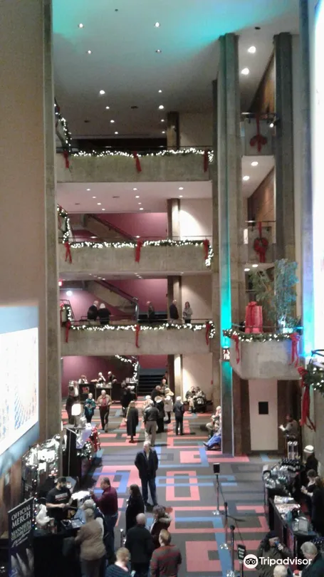 5_Clowes Memorial Hall