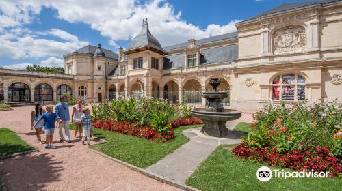 Musee Anne de Beaujeu