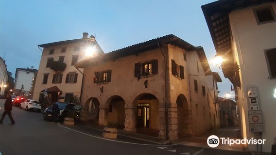 Casa del Trecento
