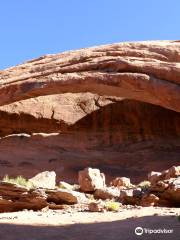 Longbow Arch Hiking