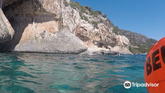 Snorkeling a Cala Gonone