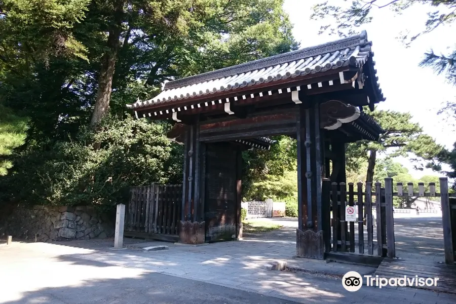 Hamaguri Gomon Gate