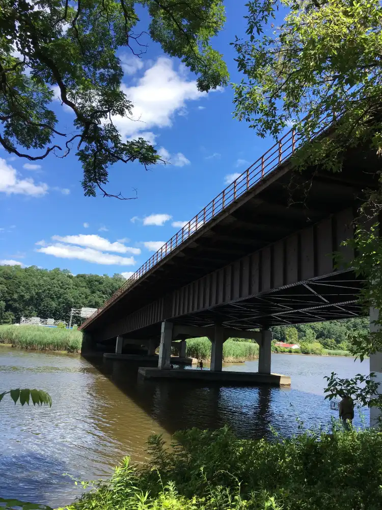 Hotels near Peekskill Landing Park