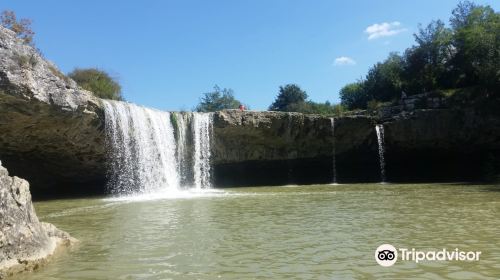 Zarečki Krov Waterfall