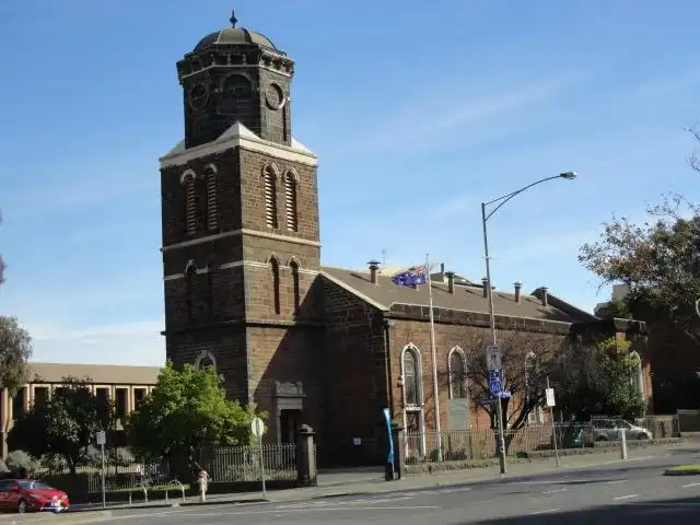 Hotels near St James’ Old Cathedral