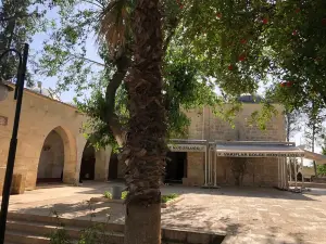 Hayat Bin Kays El Harrani Turbe ve Camisi