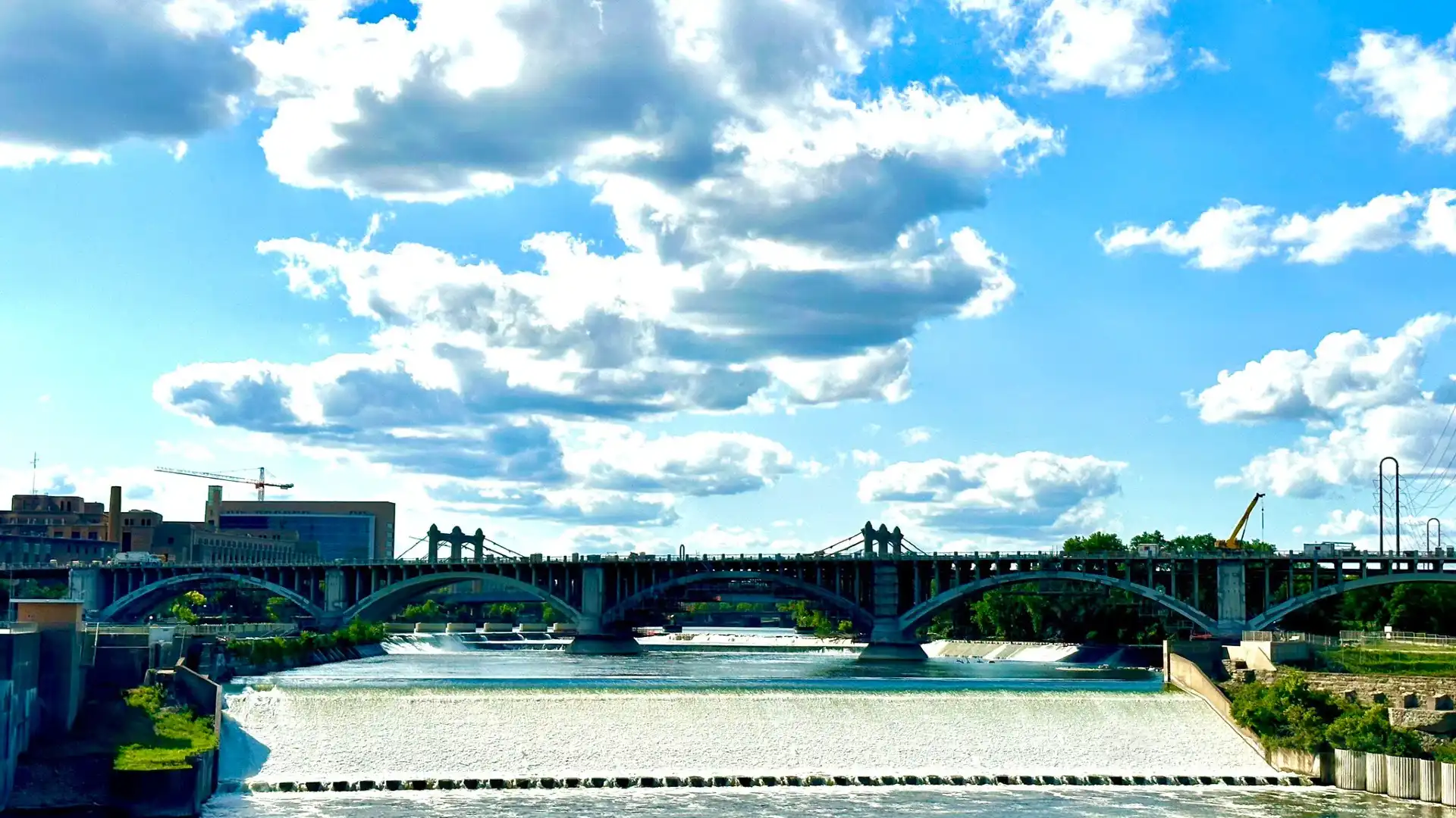 Hotels near Historic Stone Arch Bridge