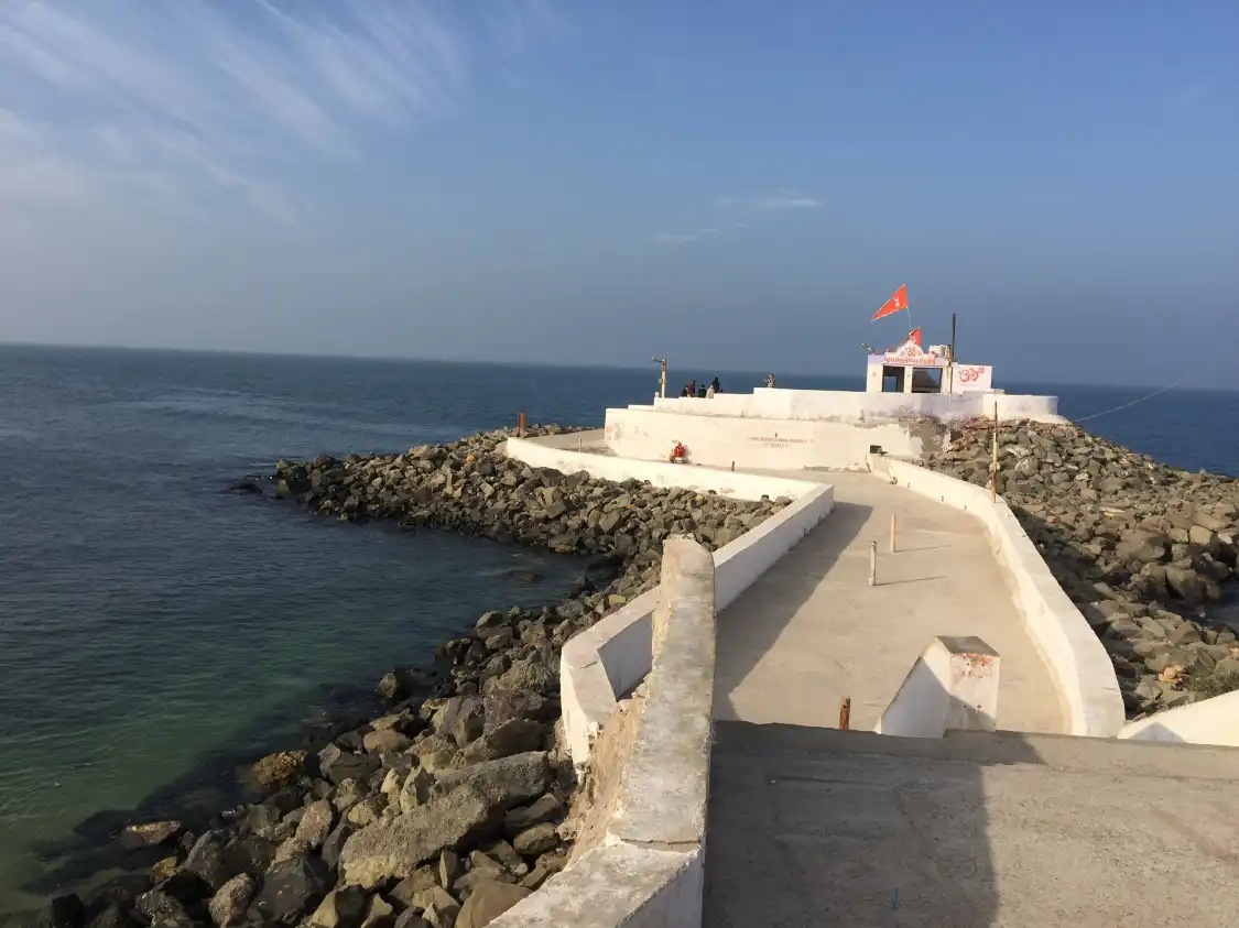 Hotels near Bhadkeshwar Mahadev Temple