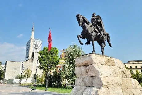 Skanderbeg Statue