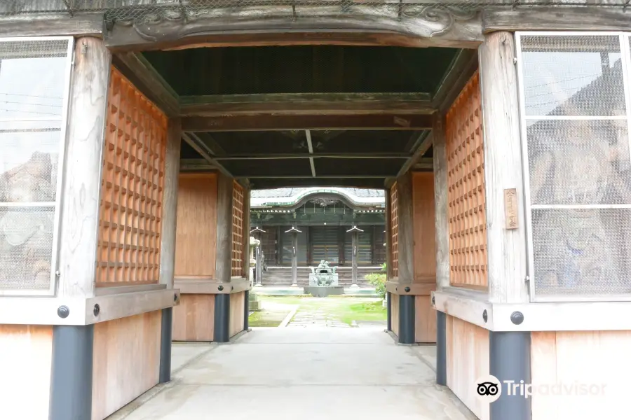 Tobishima Zenkoji Temple