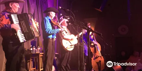 Main Street Crossing