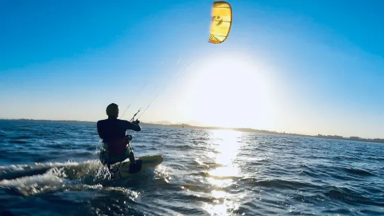 AKS School of Kitesurf