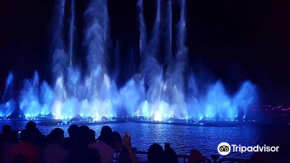 Fountain at Okada