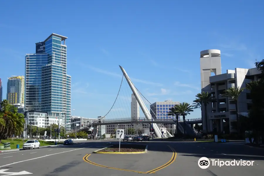 Harbor Drive Pedestrian Bridge