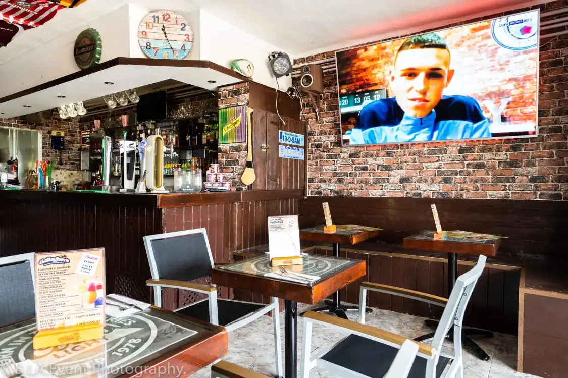 Hotels near Gallagher's Beachview Sportsbar
