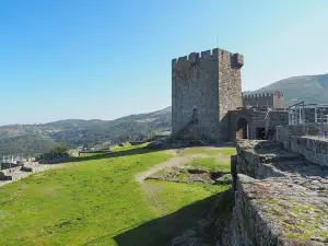 Castelo de Linhares da Beira