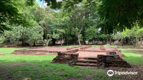 Wat Pa Sak Historical Site, Ancient Temple Ruins, Chiang Saen Town