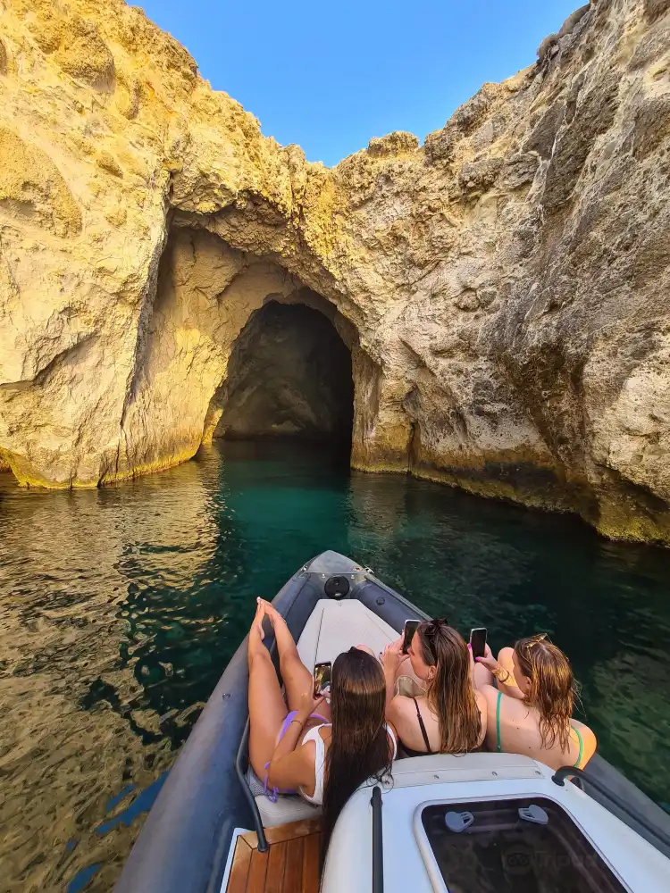 Hotels in Kimolos