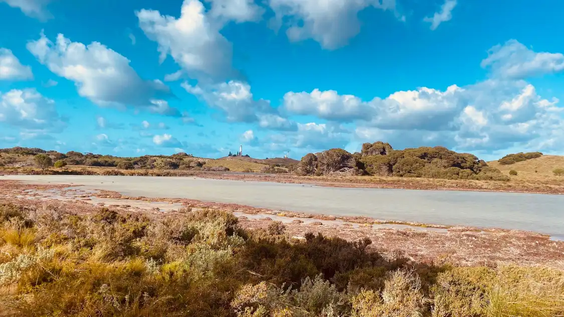 Hotels near Rottnest Island Salt Lakes