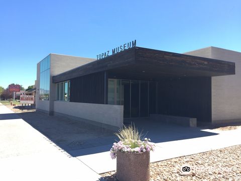 Topaz Museum