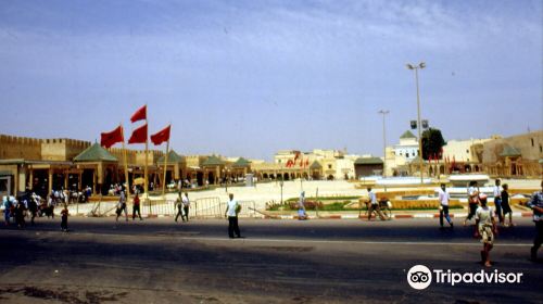 Lahdim Square