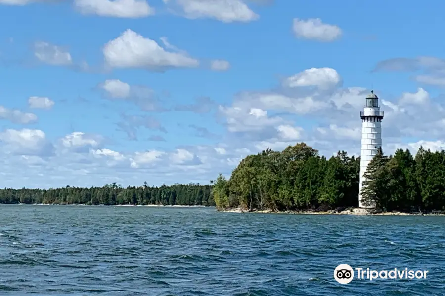 Shoreline Boat Tours