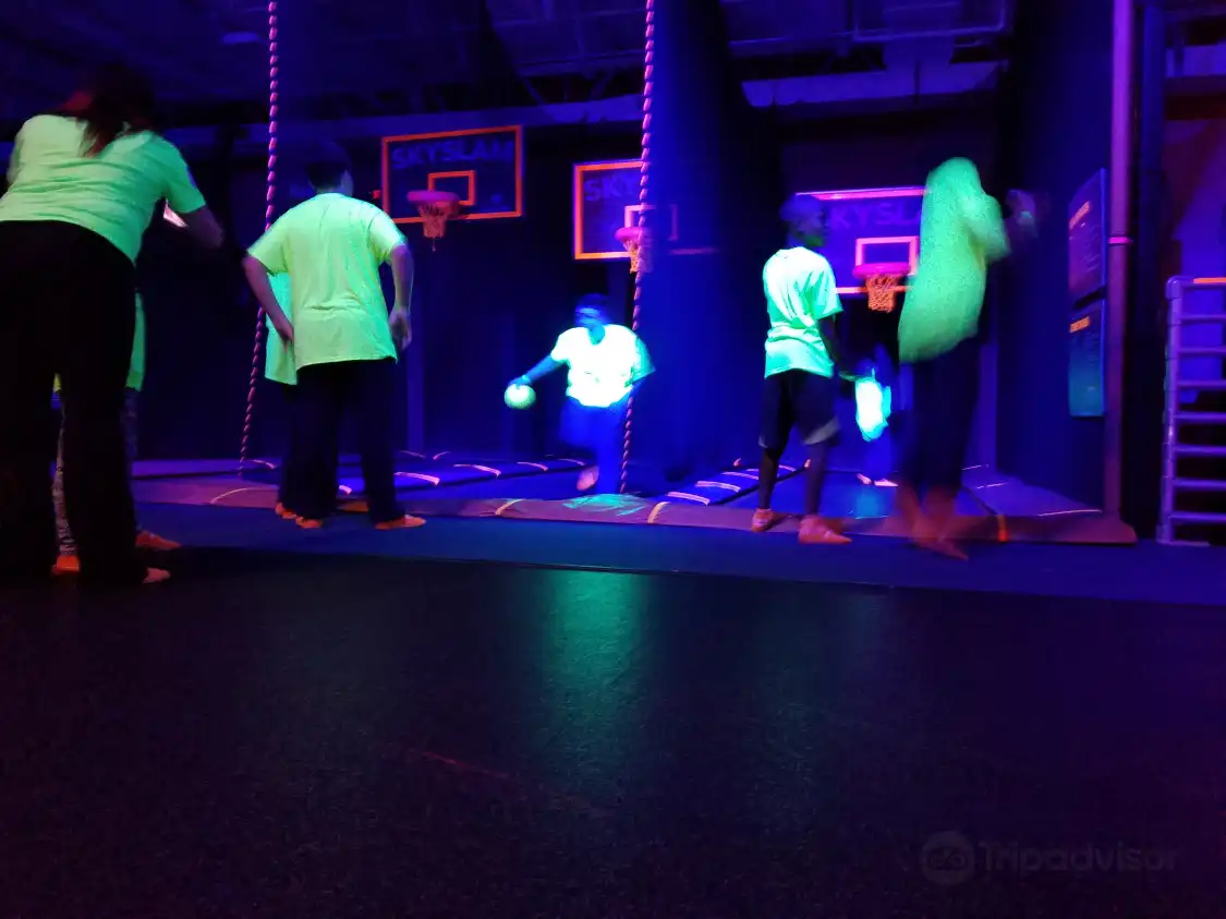 Hotels in der Nähe von Sky Zone Trampoline Park