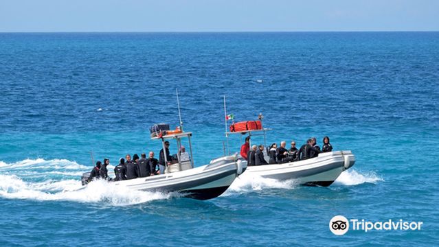 B & B Diving Center S.A.S.