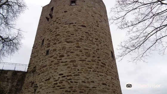 Scharfer Turm