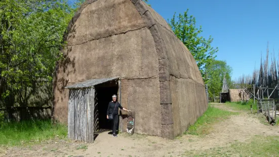 Huronia Museum and Huron Ouendat Village