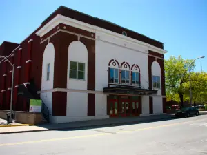 Strand Center for the Arts