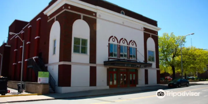 The Strand Center for the Arts