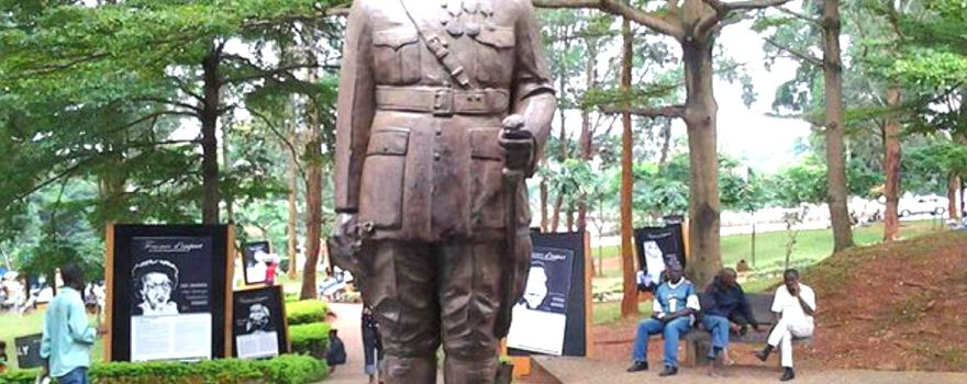 Statue de Charles Atangana
