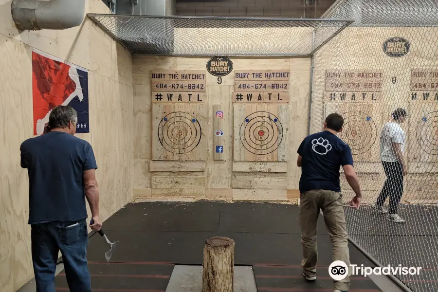 Bury The Hatchet King Of Prussia - Axe Throwing