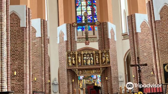 Archcathedral Basilica of St. James the Apostle